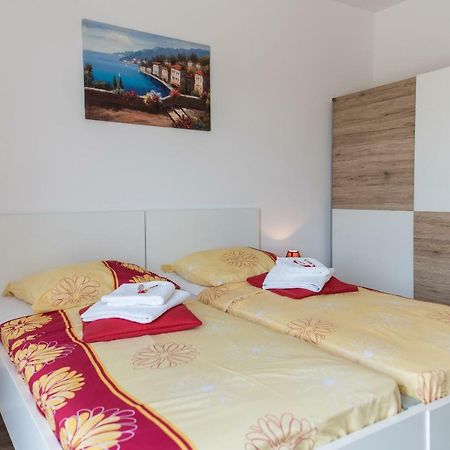 De Luxe Apartment Mediteran 1**** 자톤 외부 사진